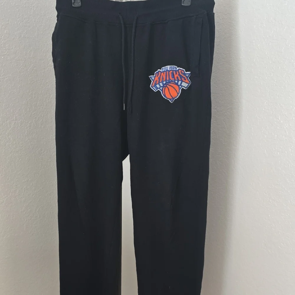 NBA Black UNK Sweatpants - Picture 1 of 4